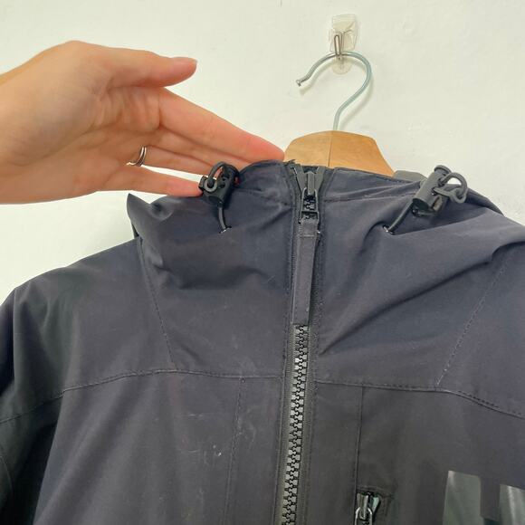 Helly Hansen – Black Primaloft Insulated Hooded Ski Jacket - Picture 7 of 11